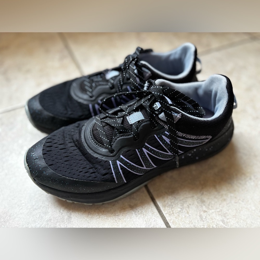 Avia Hiking Trail Shoes Women’s size 10